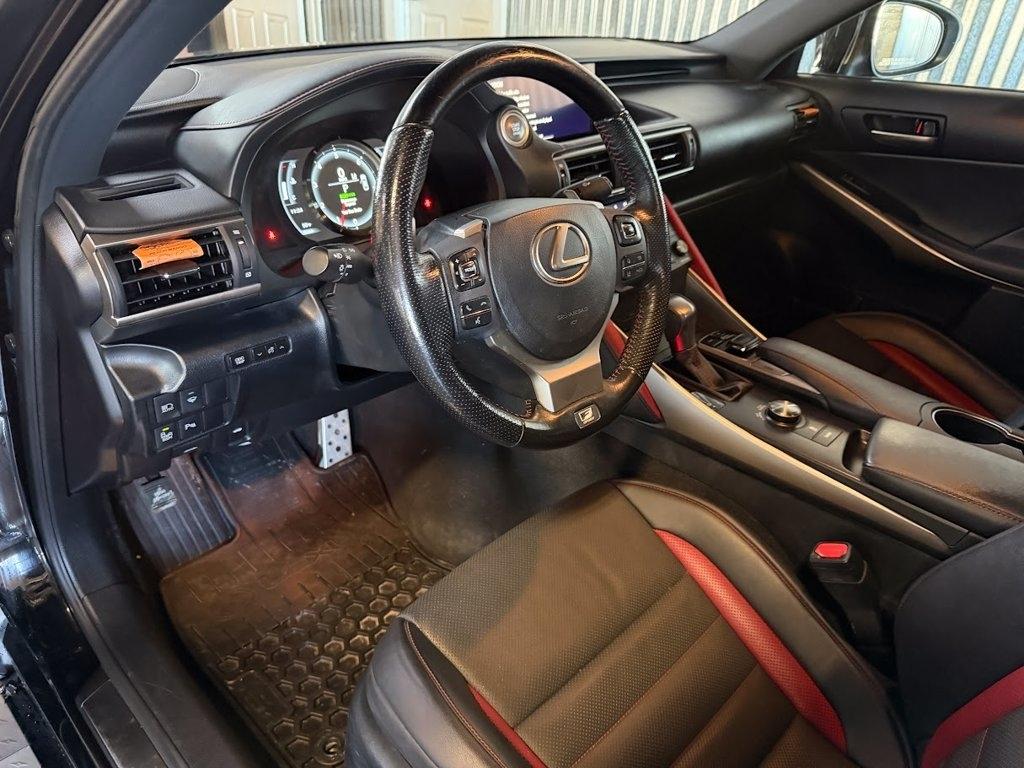 Lexus IS 300 RWD 2019