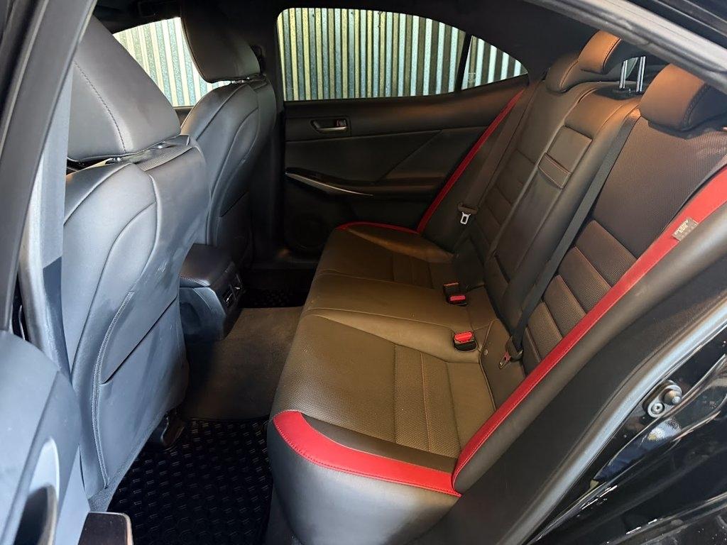 Lexus IS 300 RWD 2019