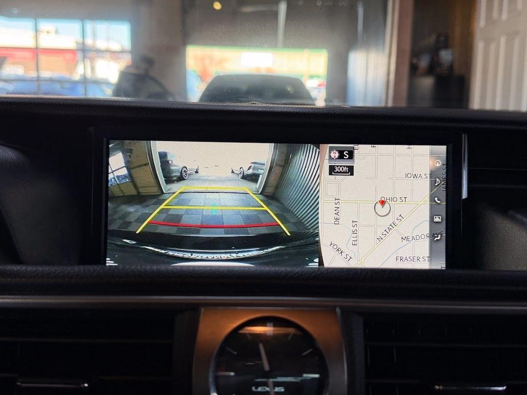 Lexus IS 300 RWD 2019