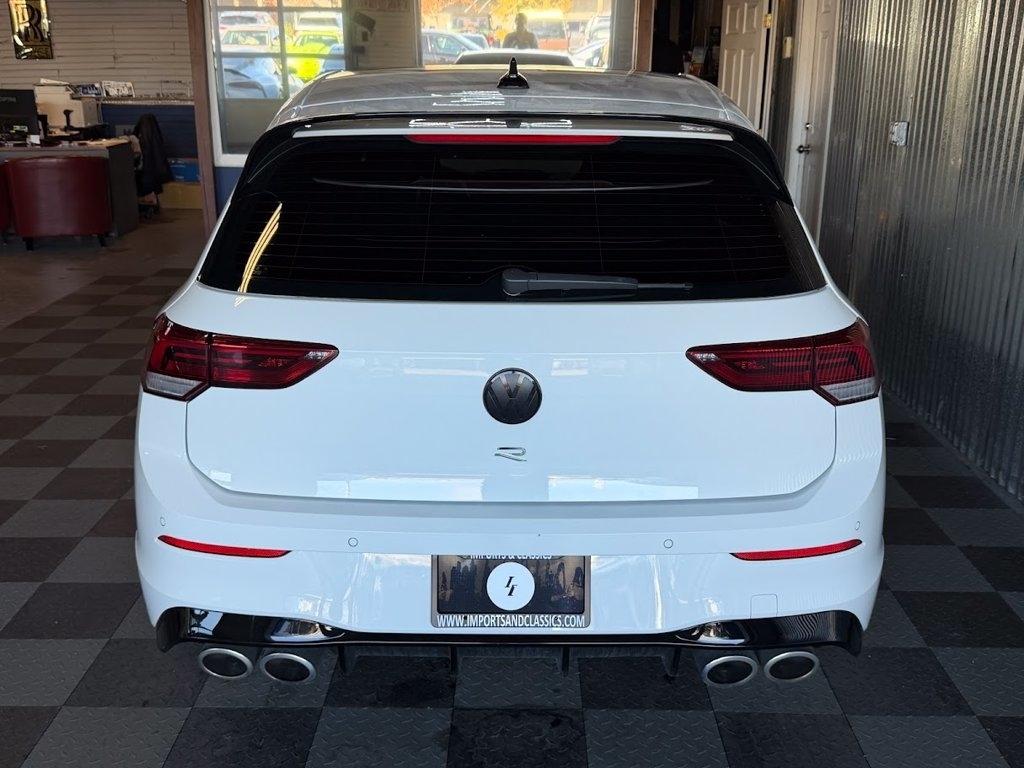 Volkswagen Golf R Base 6M 2024