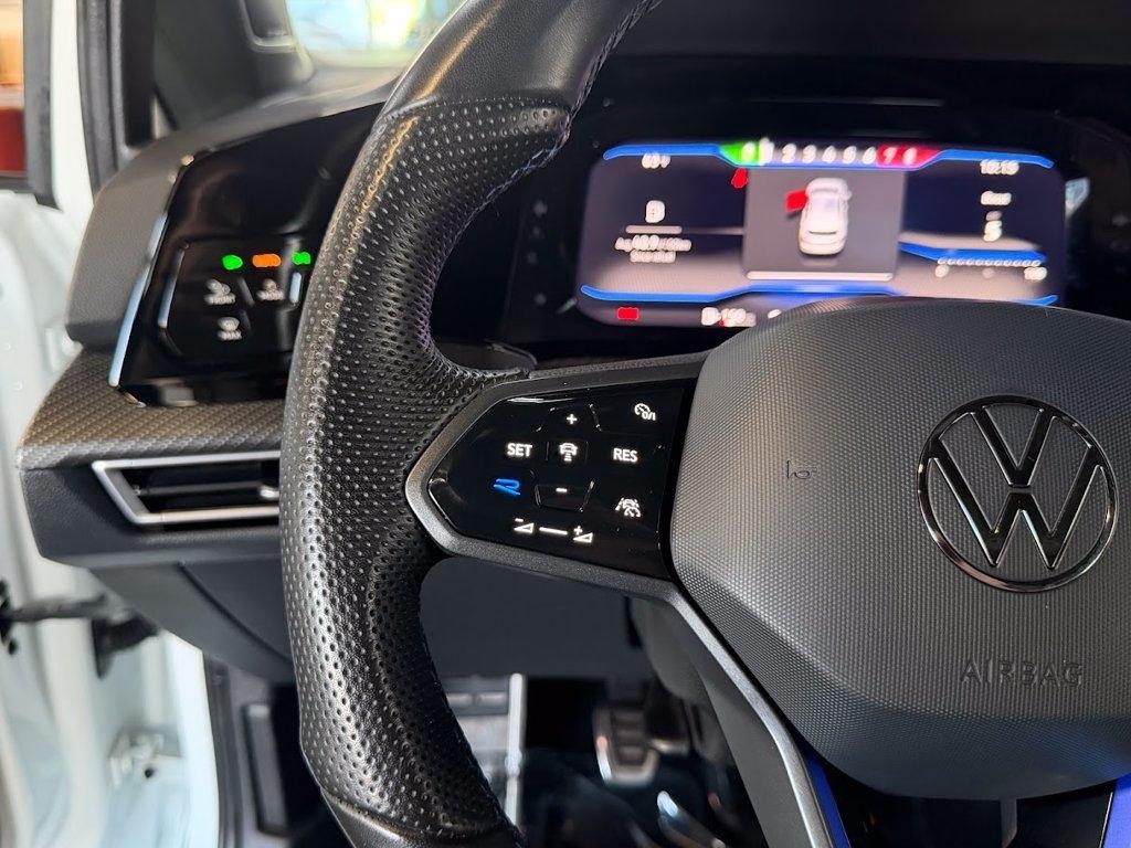 Volkswagen Golf R Base 6M 2024