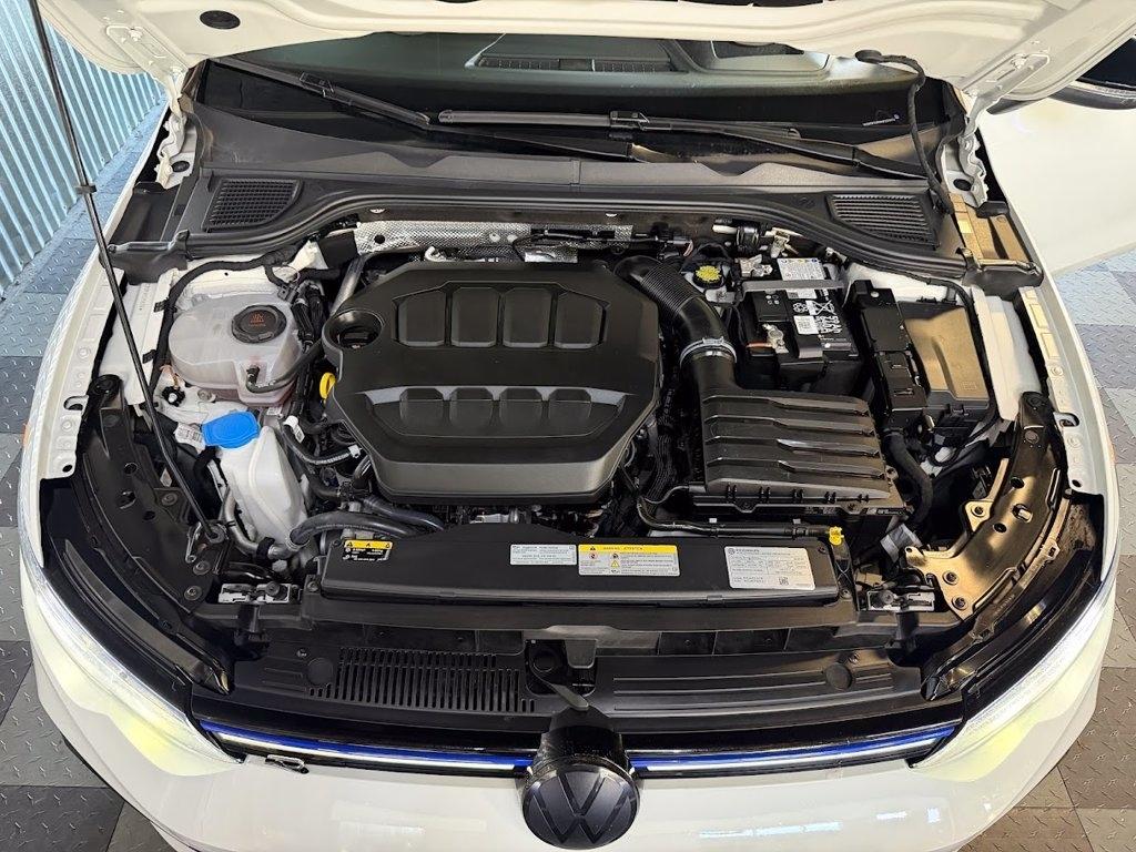 Volkswagen Golf R Base 6M 2024