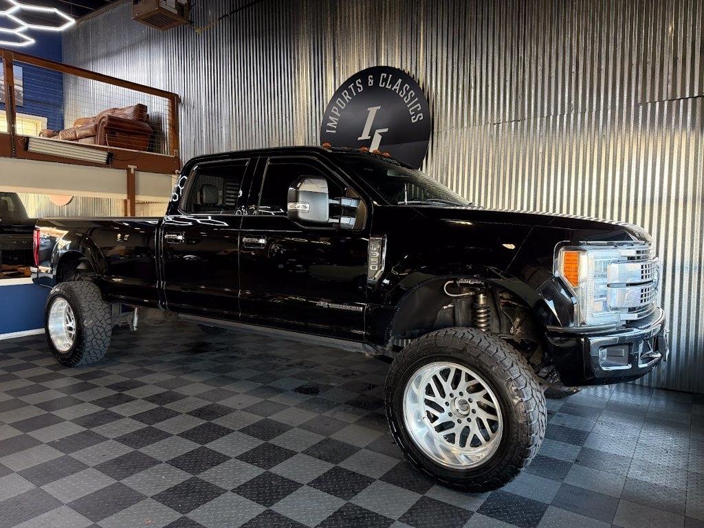 Ford F-350 SD King Ranch Crew Cab 4WD 2017