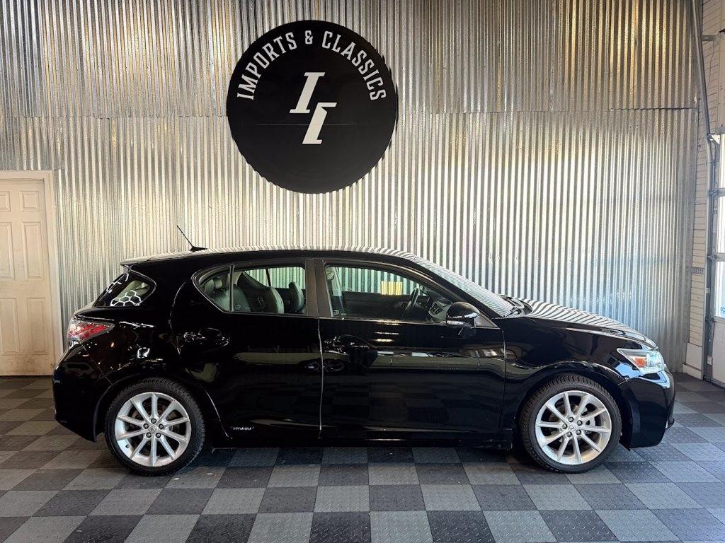 Lexus CT 200h Base 2013