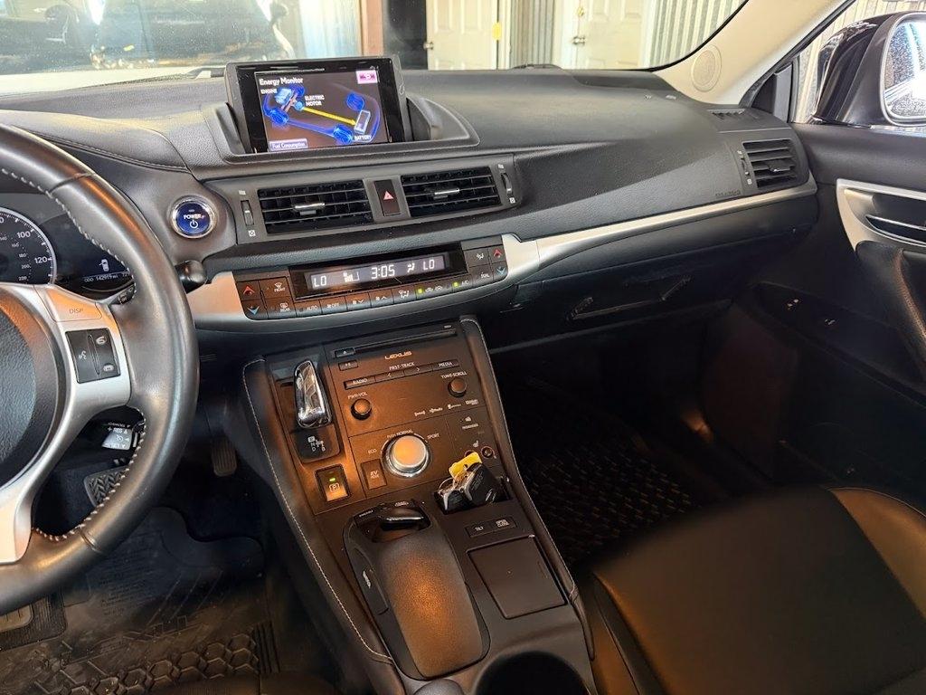 Lexus CT 200h Base 2013