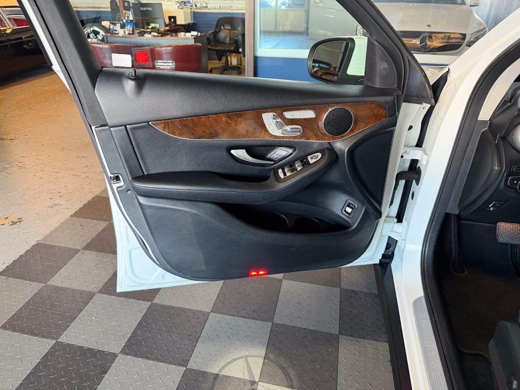 Mercedes-Benz GLC-Class GLC300 4MATIC 2017