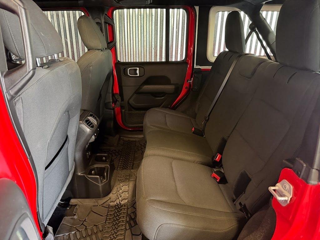 Jeep Wrangler Unlimited Sahara 2021