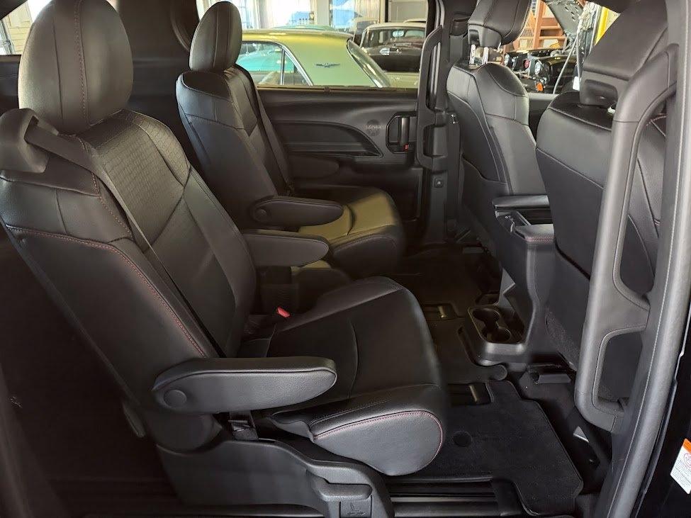 Toyota Sienna Unknown 2025