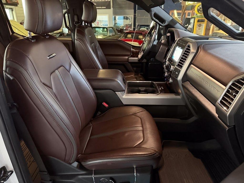 Ford F-350 SD King Ranch Crew Cab 4WD 2017