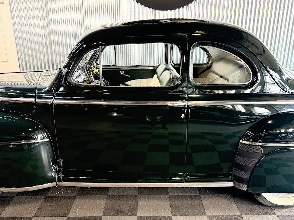 Ford DELUXE COUPE  1948