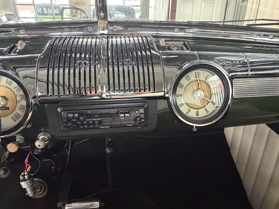 Ford DELUXE COUPE  1948