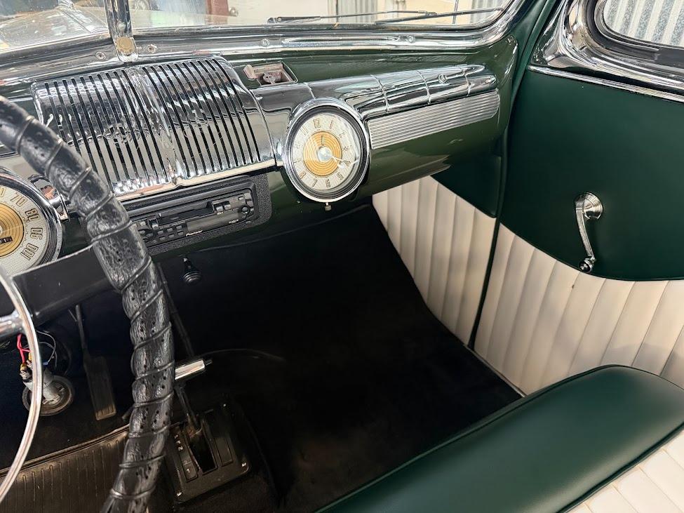 Ford DELUXE COUPE  1948