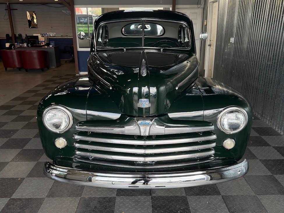 Ford DELUXE COUPE  1948