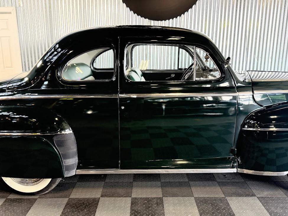 Ford DELUXE COUPE  1948