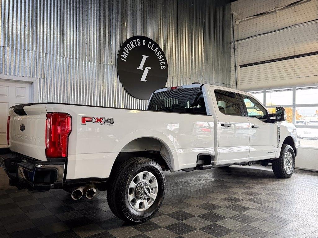 Ford F-350 SD XLT Crew Cab LWB 4WD 2024