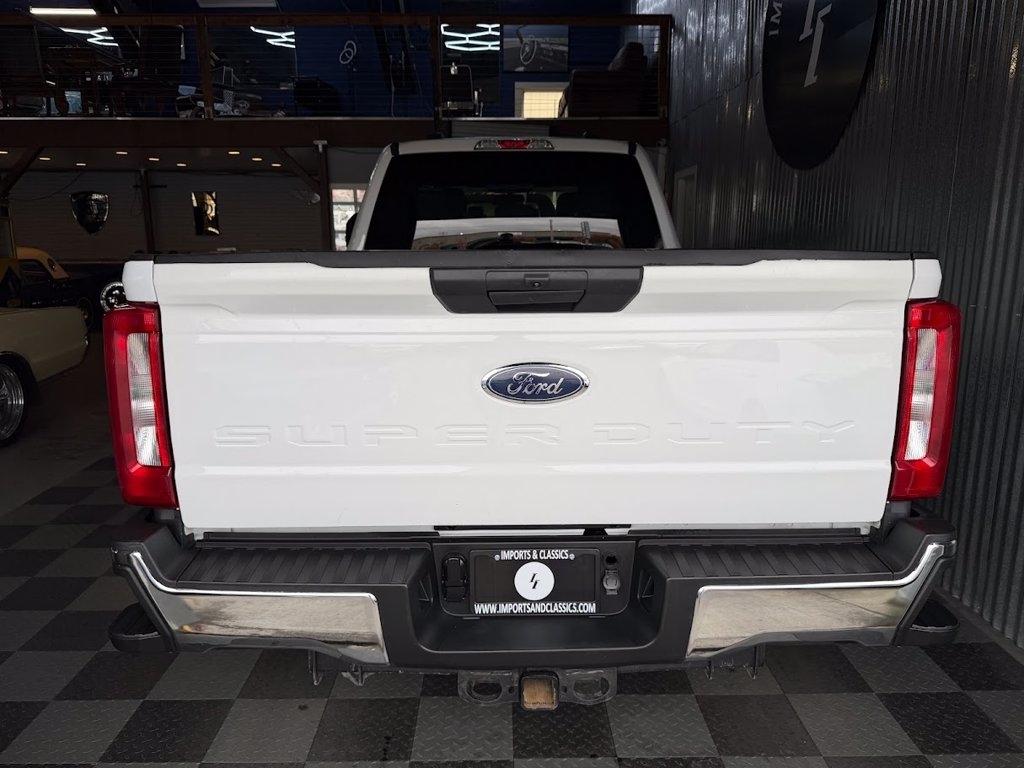 Ford F-350 SD XLT Crew Cab LWB 4WD 2024