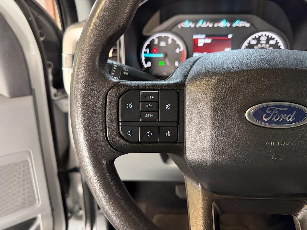 Ford F-350 SD XLT Crew Cab LWB 4WD 2024