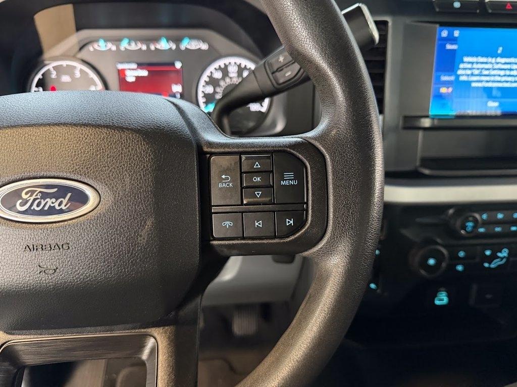 Ford F-350 SD XLT Crew Cab LWB 4WD 2024