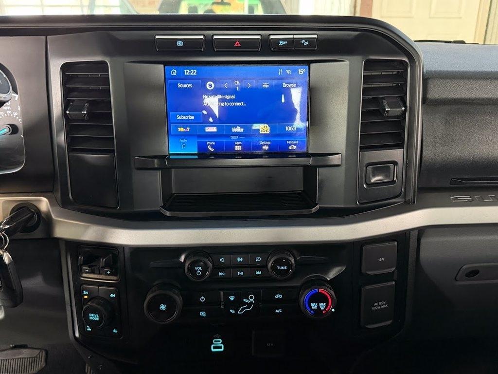 Ford F-350 SD XLT Crew Cab LWB 4WD 2024
