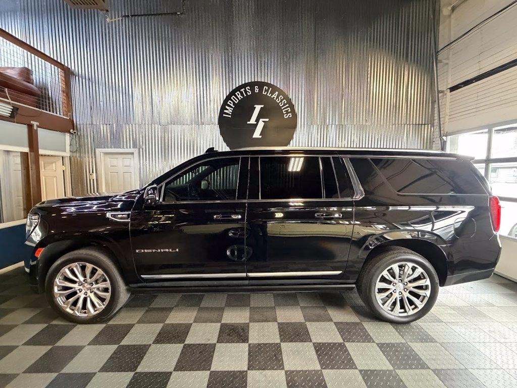 GMC Yukon XL Denali 4WD 2022