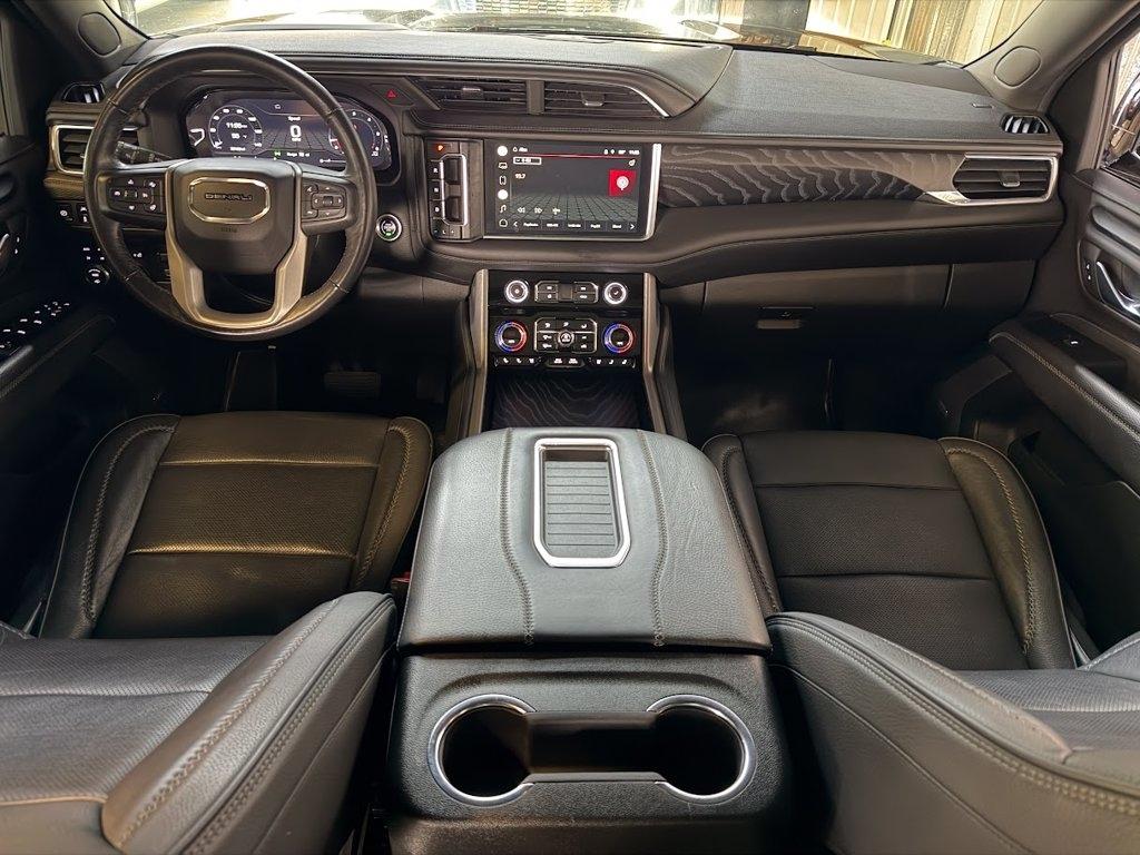 GMC Yukon XL Denali 4WD 2022