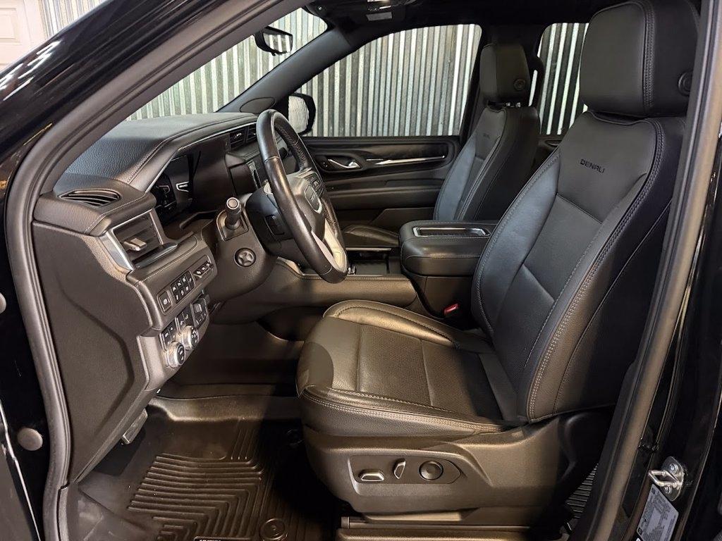 GMC Yukon XL Denali 4WD 2022