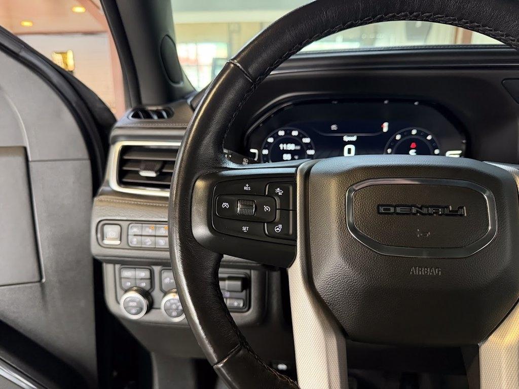 GMC Yukon XL Denali 4WD 2022