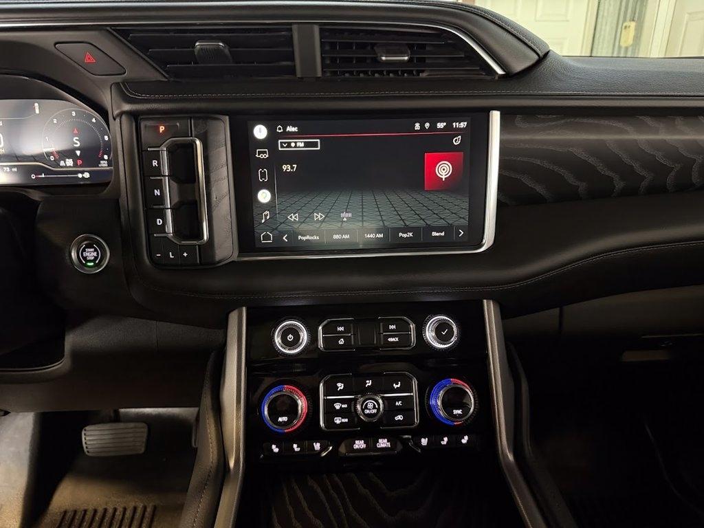GMC Yukon XL Denali 4WD 2022