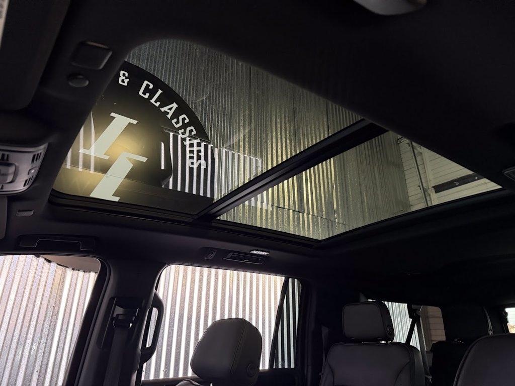 GMC Yukon XL Denali 4WD 2022