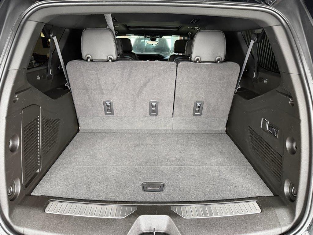 GMC Yukon XL Denali 4WD 2022