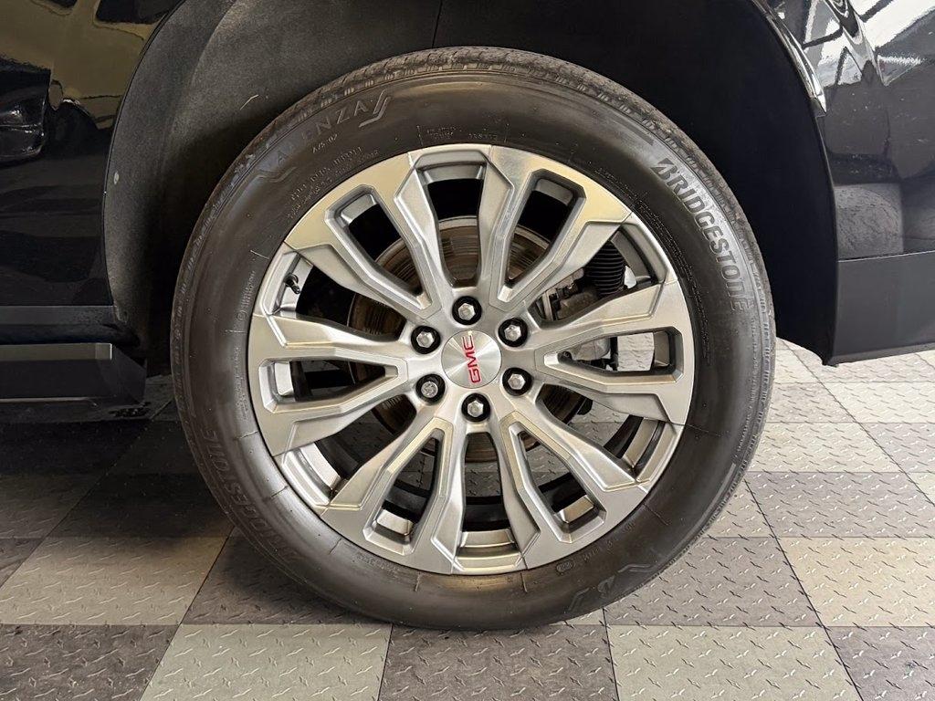 GMC Yukon XL Denali 4WD 2022