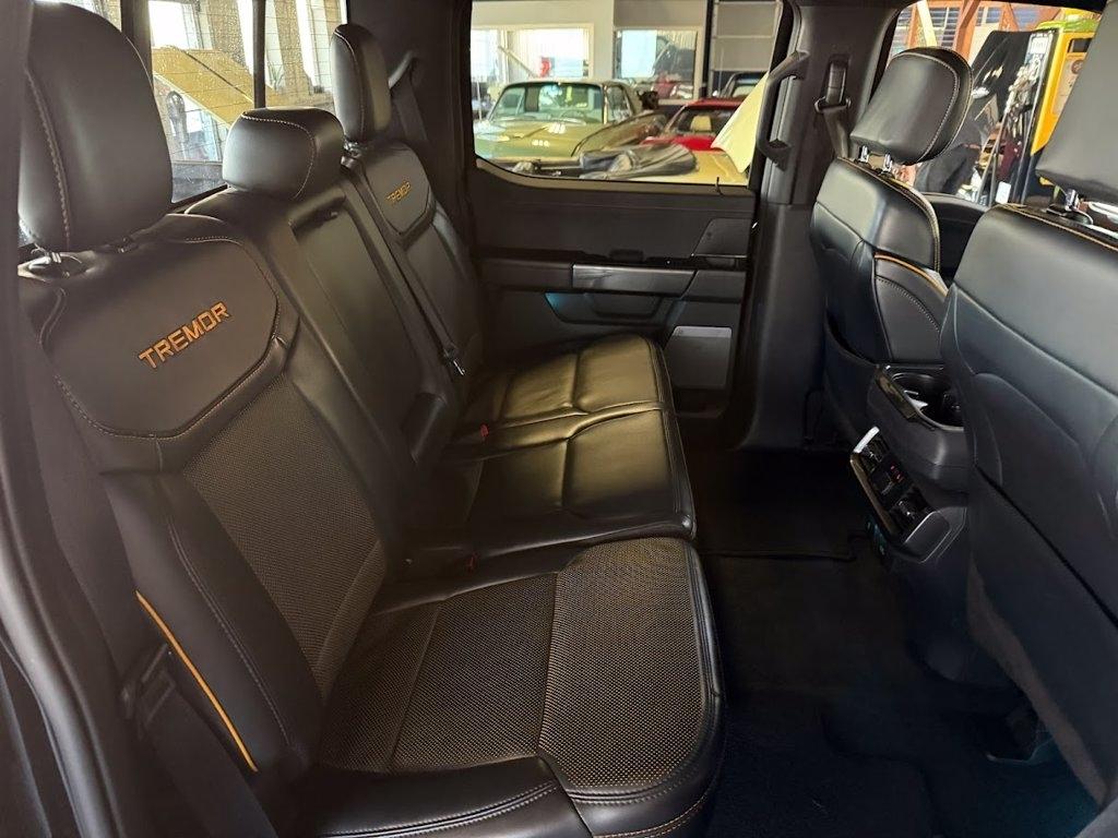 Ford F-150 Lariat SuperCrew 5.5-ft. Bed 4WD 2023