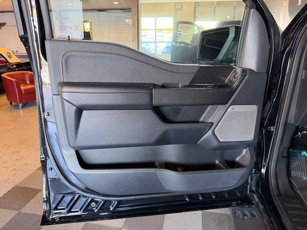 Ford F-150 Lariat SuperCrew 5.5-ft. Bed 4WD 2023