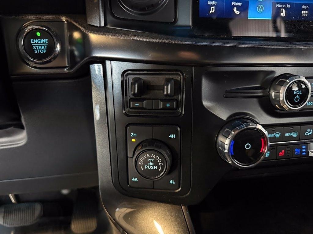Ford F-150 Lariat SuperCrew 5.5-ft. Bed 4WD 2023