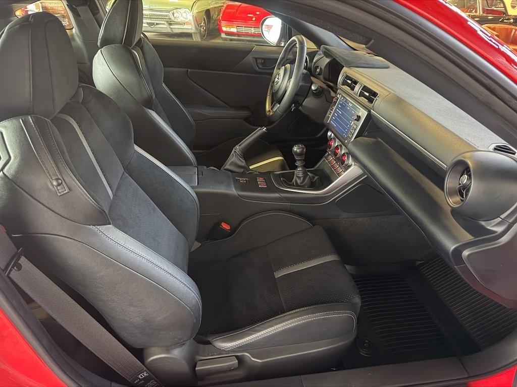 Toyota GR86 Premium 6M 2025