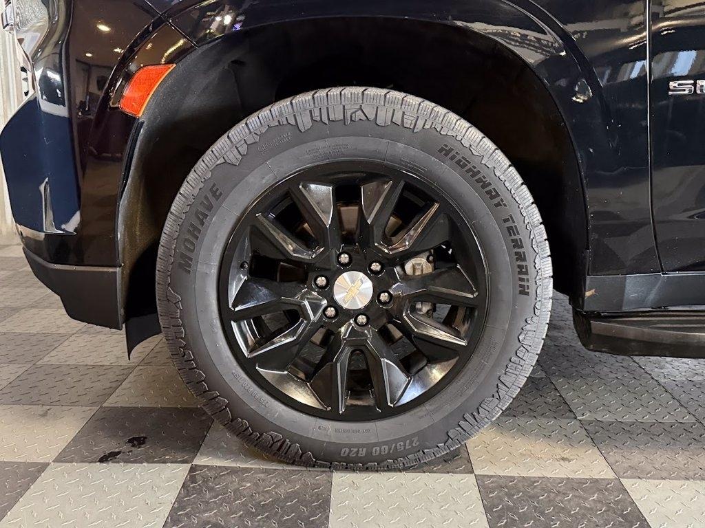 Chevrolet Suburban LT 4WD 2022