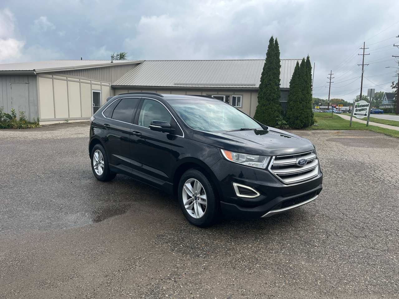 2016 Ford Edge SEL photo 2