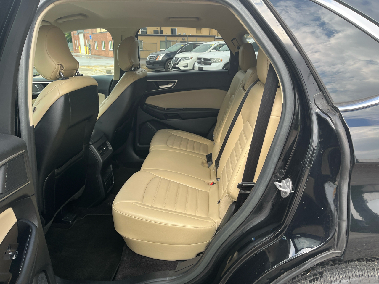 2016 Ford Edge SEL photo 10
