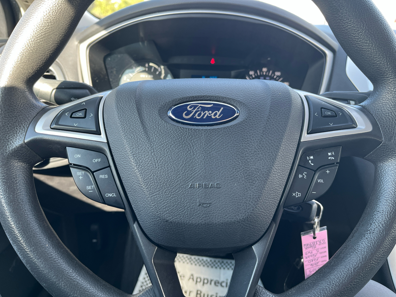 2016 Ford Fusion S photo 2