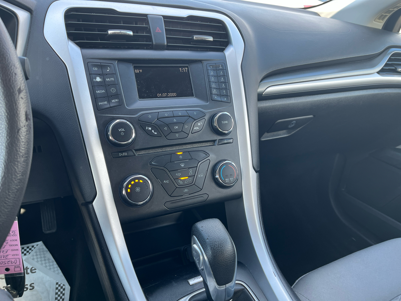 2016 Ford Fusion S photo 4
