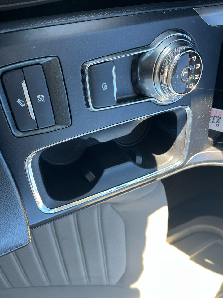 Ford Fusion Hybrid  2020