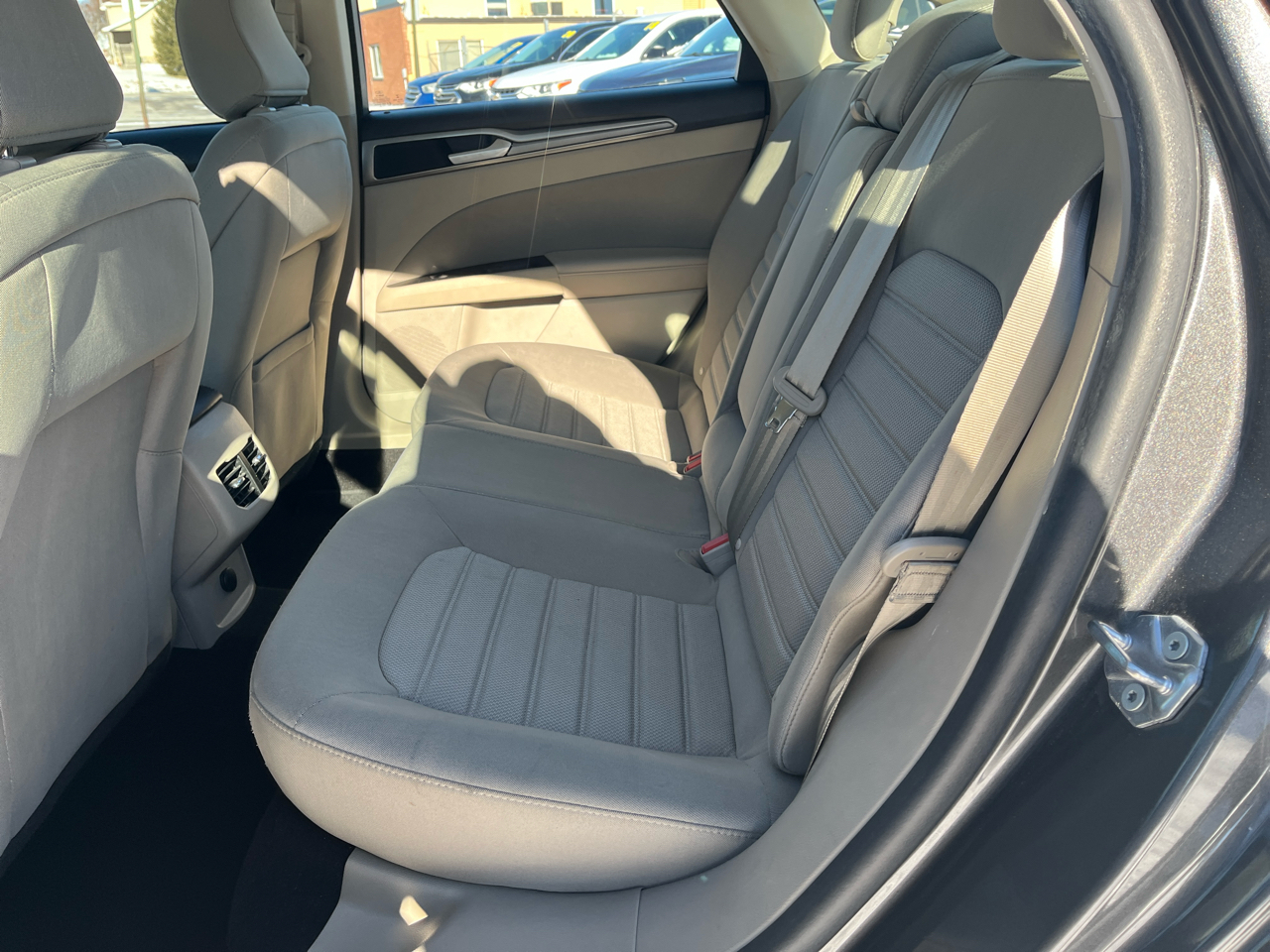 Ford Fusion Hybrid  2020