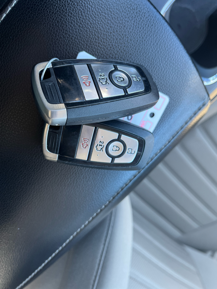 Ford Fusion Hybrid  2020