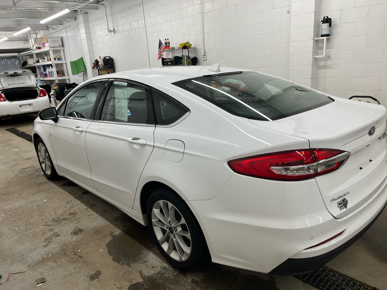 Ford Fusion Hybrid  2020