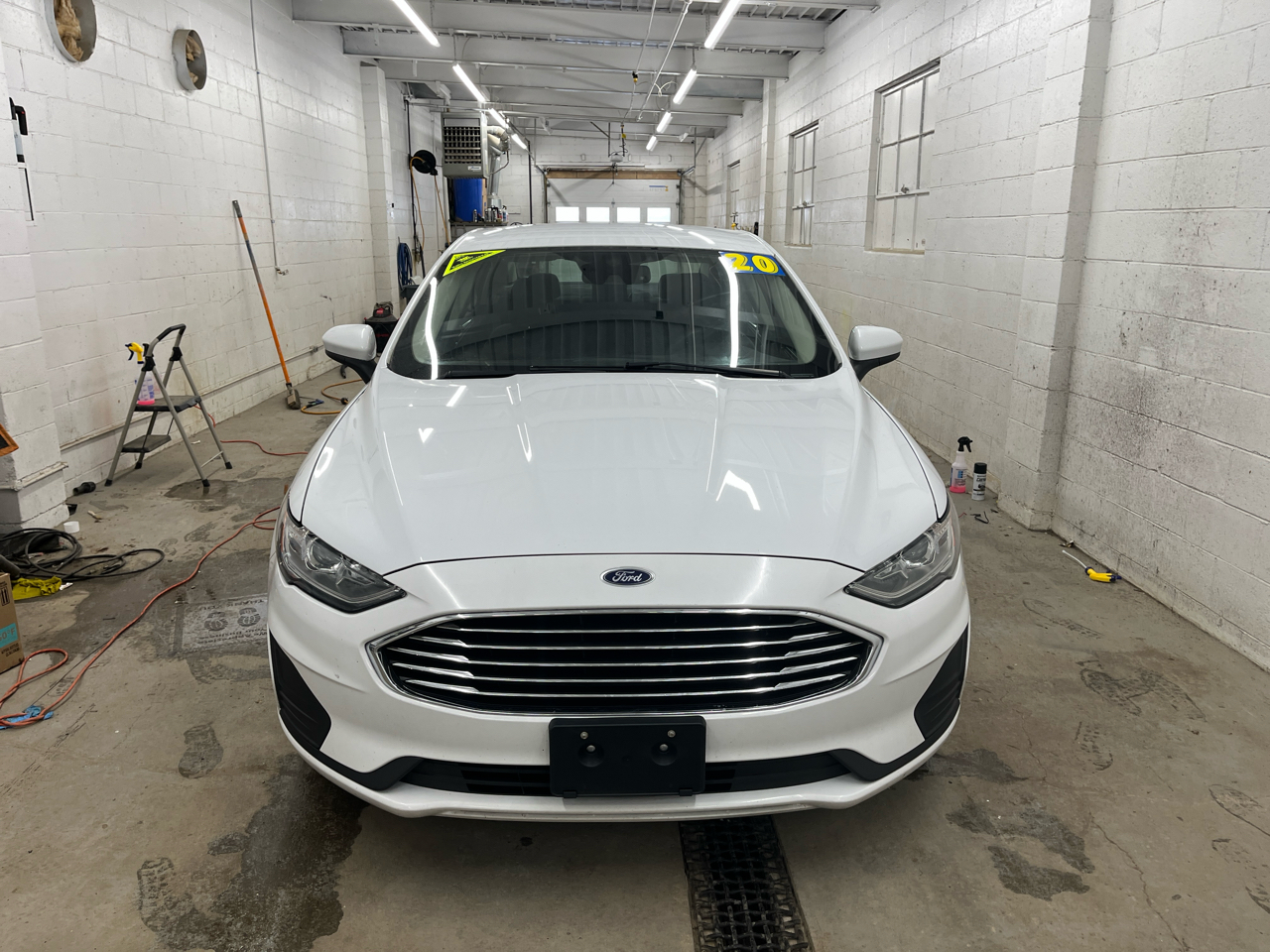 Ford Fusion Hybrid  2020