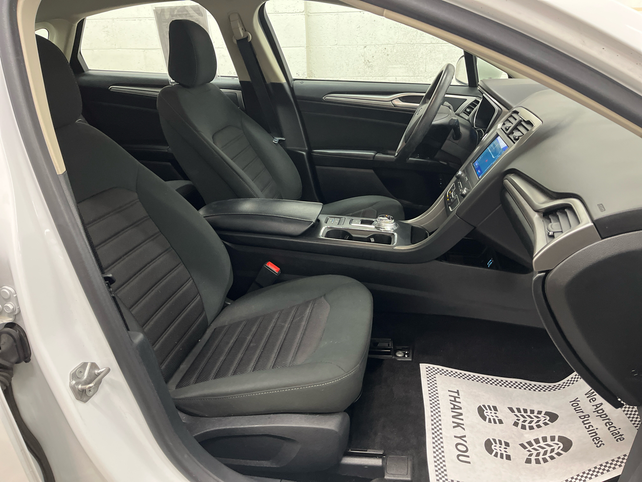 Ford Fusion Hybrid  2020