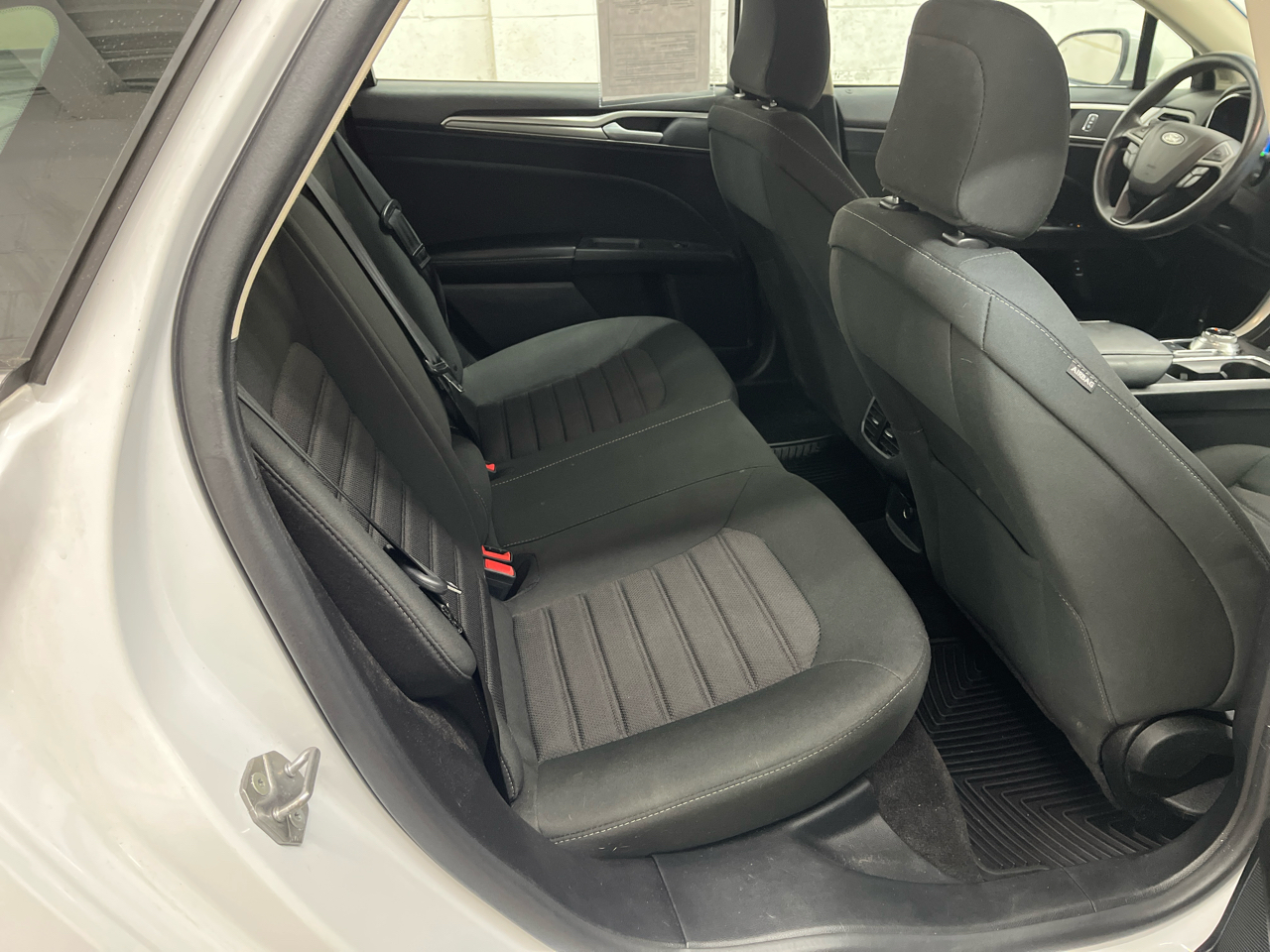 Ford Fusion Hybrid  2020