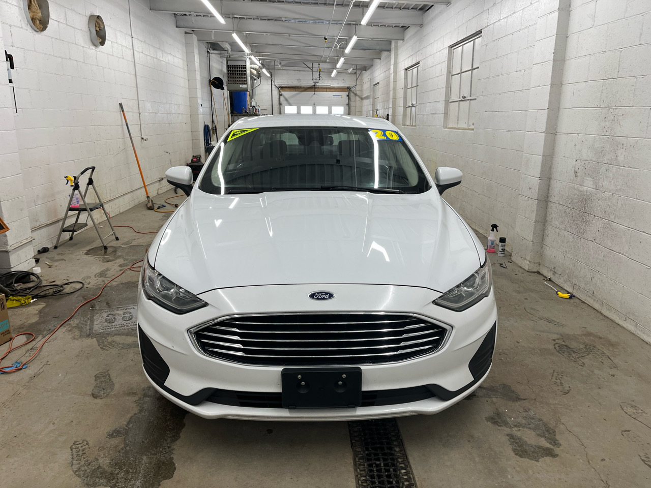 Ford Fusion Hybrid  2020