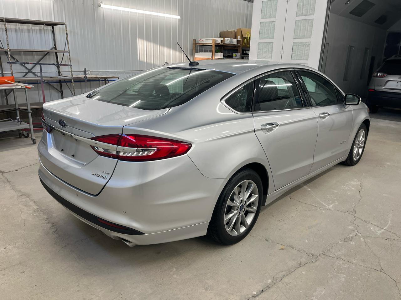 Ford Fusion Hybrid  2017