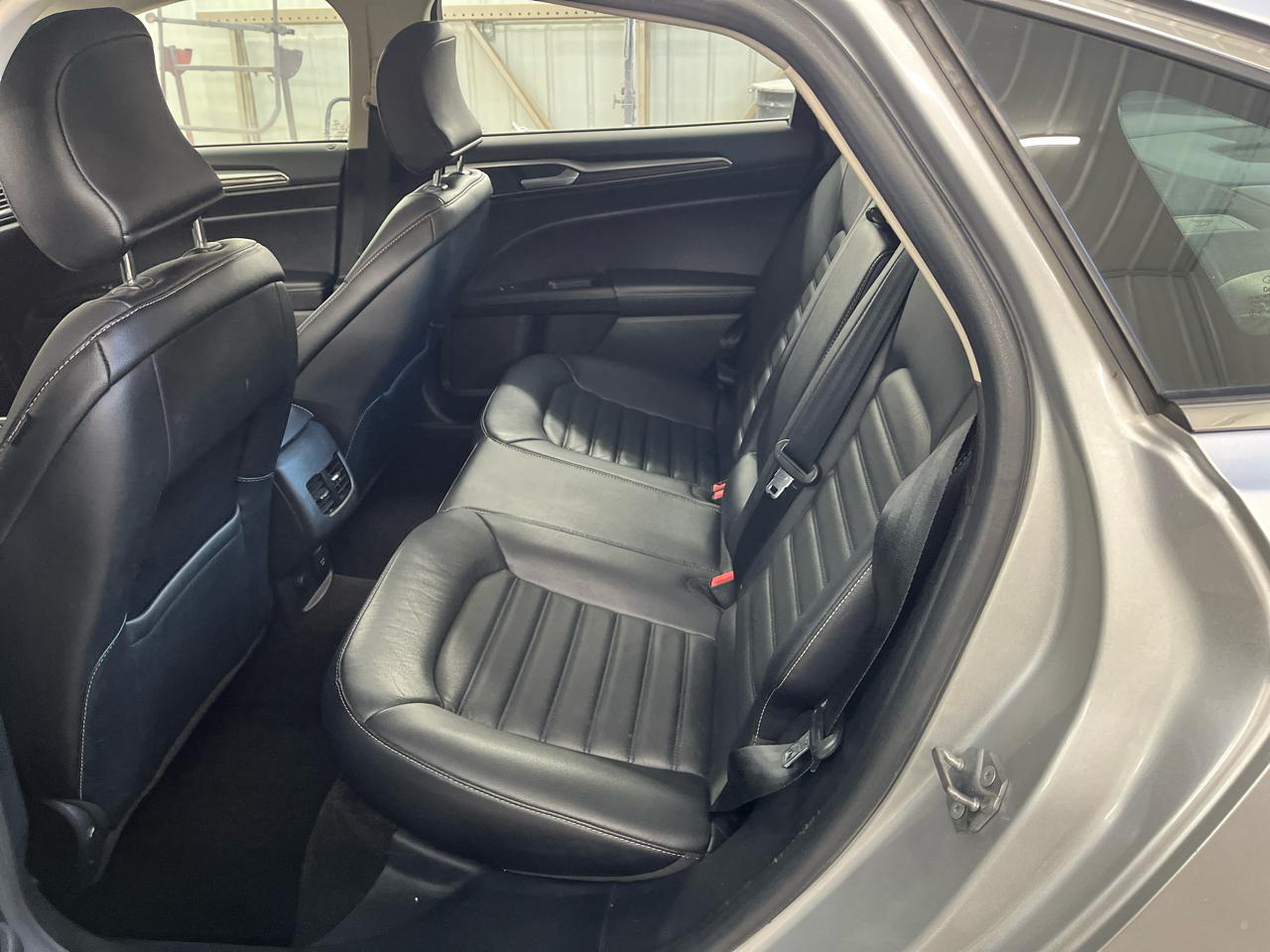 Ford Fusion Hybrid  2017